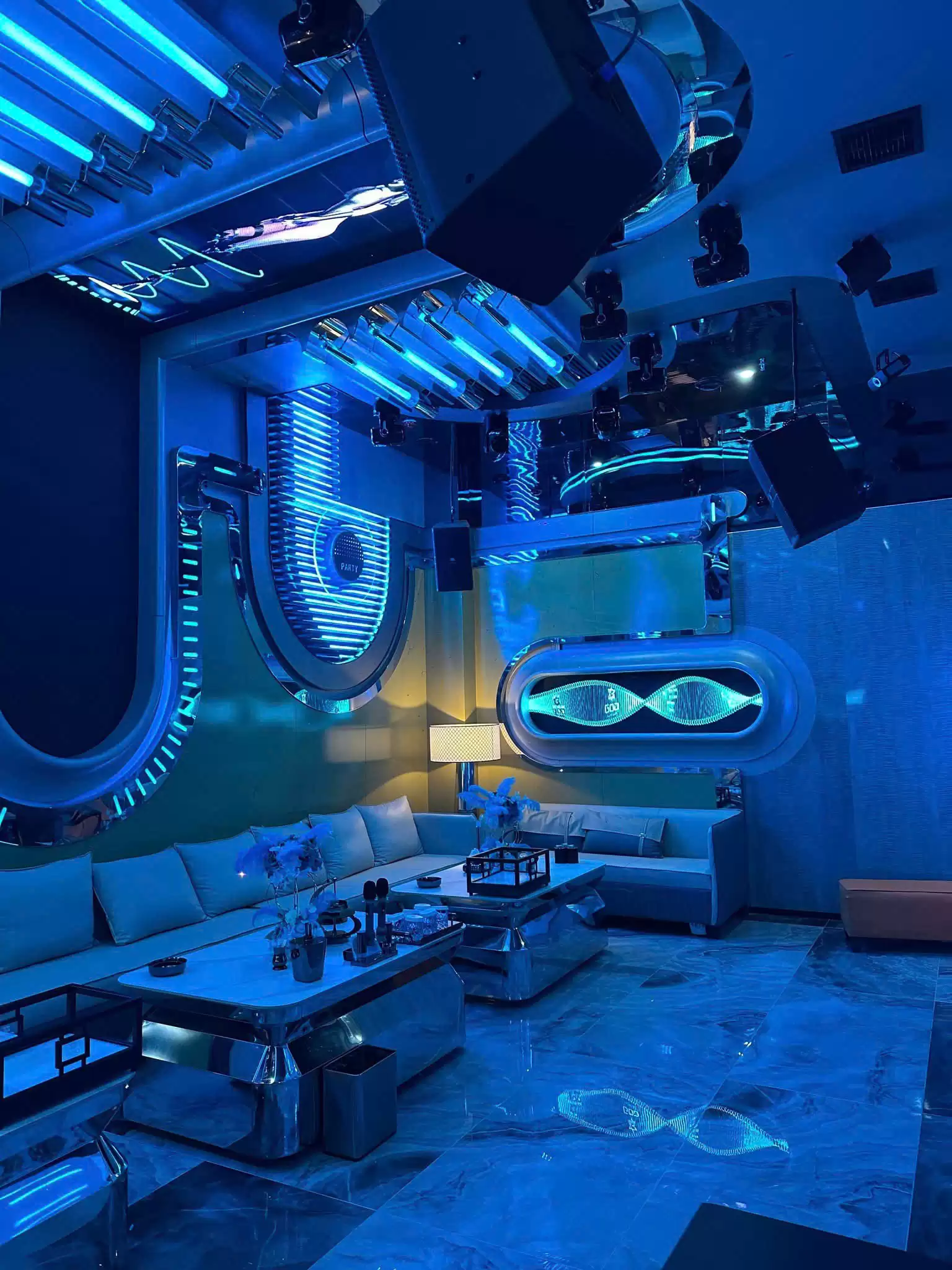 Review Karaoke Thượng Hải KTV