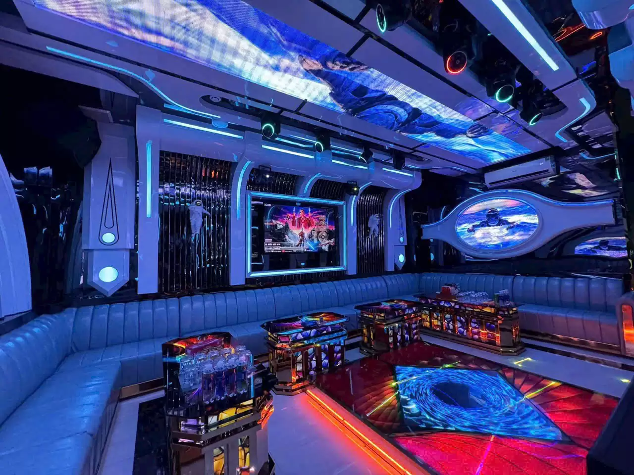 Karaoke Thượng Hải chất lượng — 299 Tây Sơn, Đống Đa